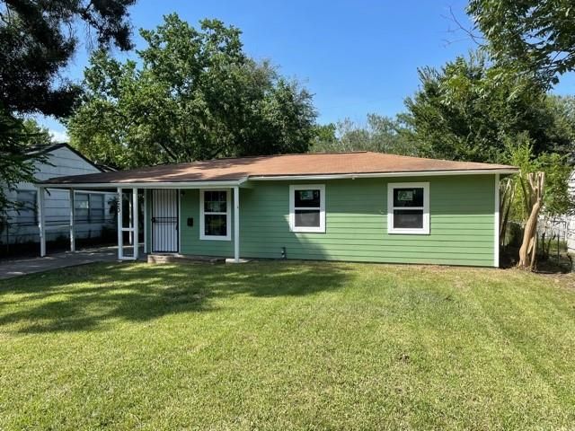 5223 Myrtlewood Street, Houston, TX 77033