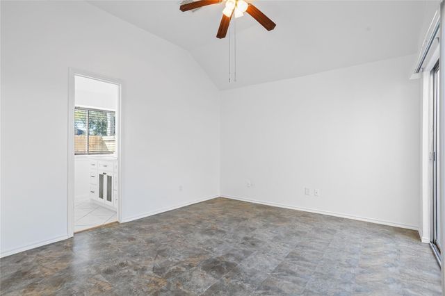 1114 Lochmoor Lane, Pearland, TX 77581