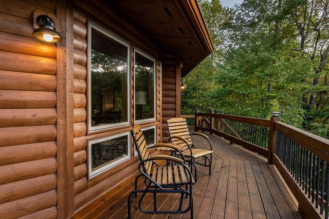 48 Green Ridge Road, Blue Ridge, GA 30513