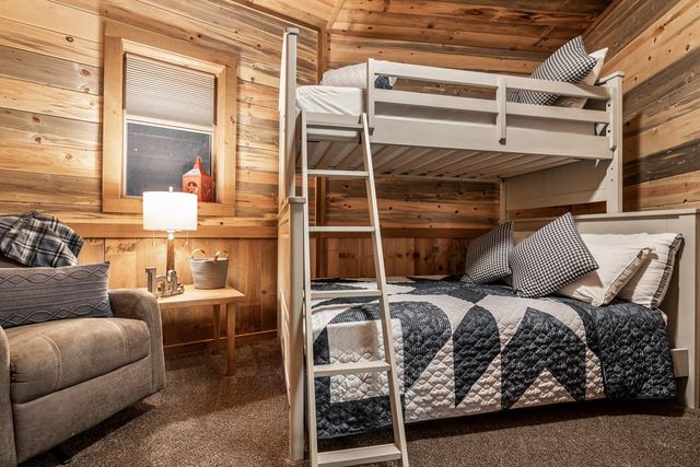 48 Green Ridge Road, Blue Ridge, GA 30513