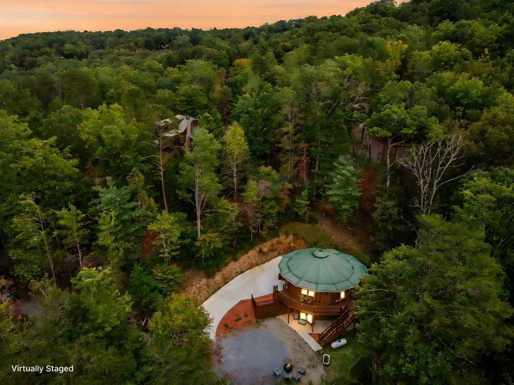 48 Green Ridge Road, Blue Ridge, GA 30513