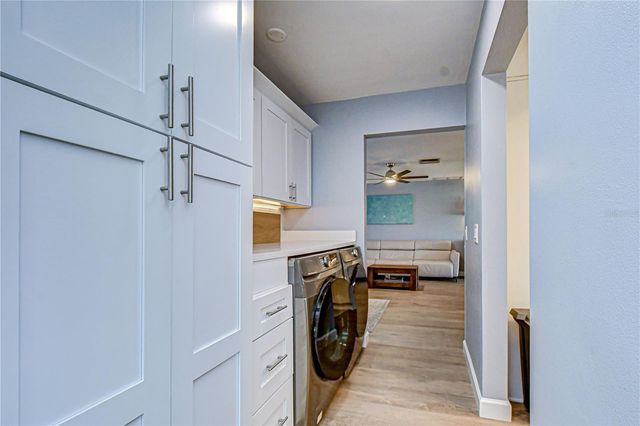 9625 COMMODORE DRIVE, Seminole, FL 33776