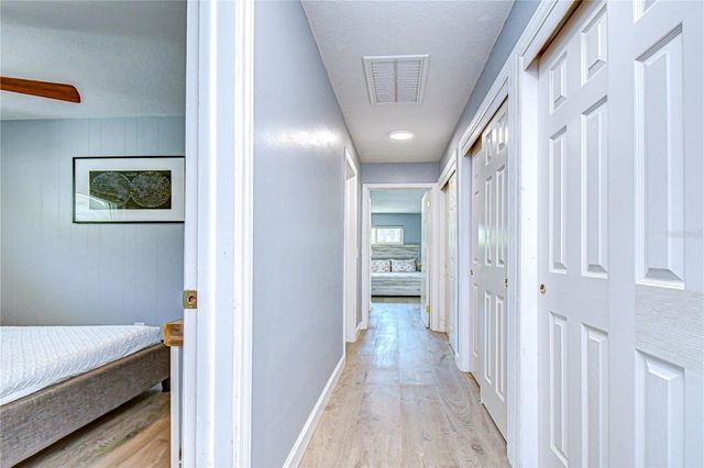 9625 COMMODORE DRIVE, Seminole, FL 33776