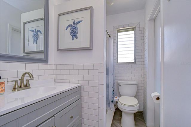 9625 COMMODORE DRIVE, Seminole, FL 33776