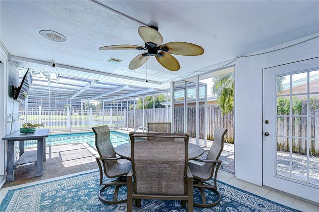 9625 COMMODORE DRIVE, Seminole, FL 33776