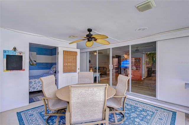 9625 COMMODORE DRIVE, Seminole, FL 33776