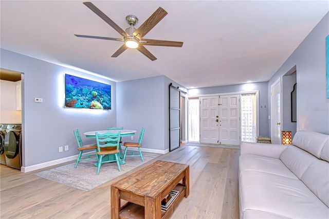 9625 COMMODORE DRIVE, Seminole, FL 33776