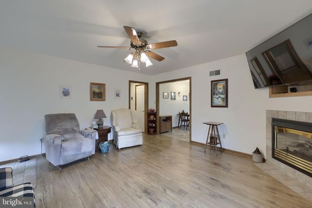 581 STEHMAN CHURCH RD, Millersville, PA 17551