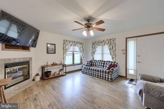 581 STEHMAN CHURCH RD, Millersville, PA 17551
