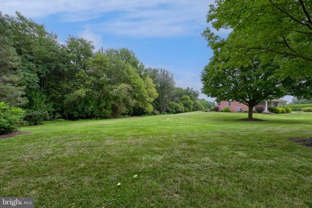581 STEHMAN CHURCH RD, Millersville, PA 17551