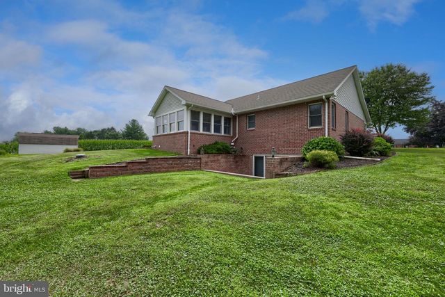 581 STEHMAN CHURCH RD, Millersville, PA 17551