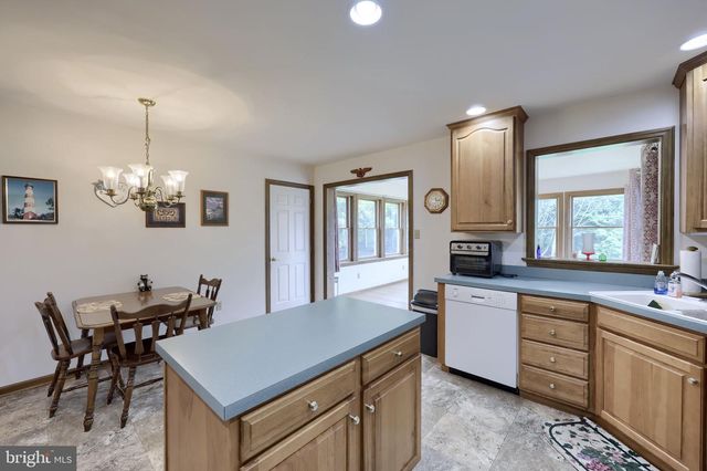 581 STEHMAN CHURCH RD, Millersville, PA 17551