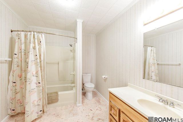 408 W 41st St, Cut Off, LA 70345