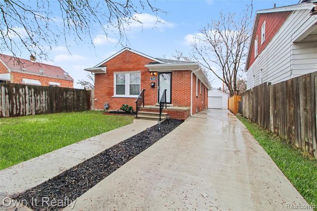 7260 Warwick Street, Detroit, MI 48228