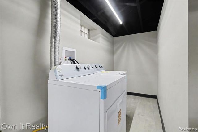 7260 Warwick Street, Detroit, MI 48228