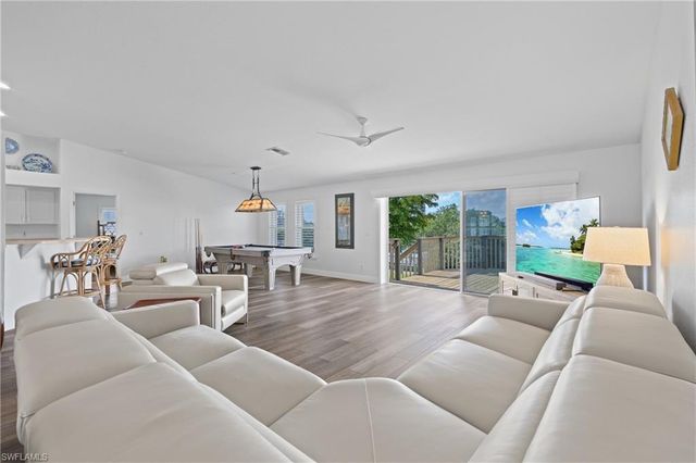 4955 Mederia LN, Estero, FL 33928