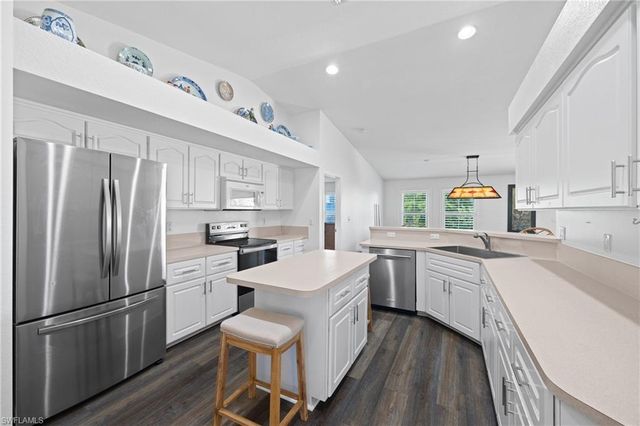 4955 Mederia LN, Estero, FL 33928