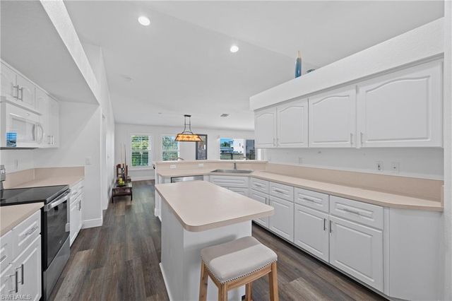 4955 Mederia LN, Estero, FL 33928