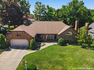 400 W 35th Street, Holland City, MI 49423