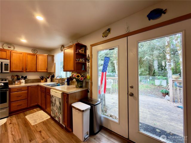 341 Duck Lake Drive NE, Ocean Shores, WA 98569