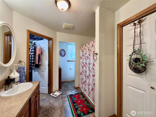 341 Duck Lake Drive NE, Ocean Shores, WA 98569