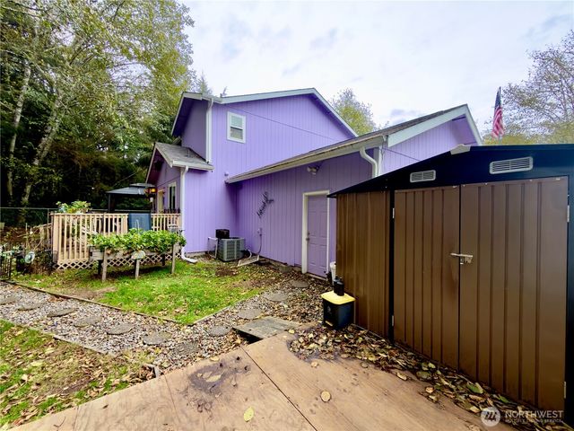 341 Duck Lake Drive NE, Ocean Shores, WA 98569