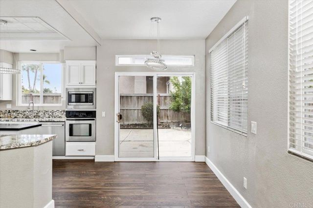 2043 Dawn View Glen, Escondido, CA 92026