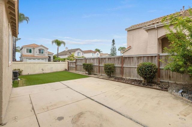 2043 Dawn View Glen, Escondido, CA 92026