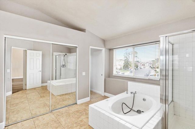 2043 Dawn View Glen, Escondido, CA 92026
