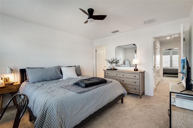 8829 DAYBREAK STREET, Sarasota, FL 34241