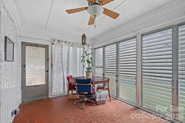 1600 Woodberry Road, Charlotte, NC 28212