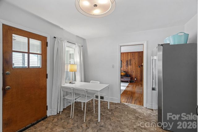 1600 Woodberry Road, Charlotte, NC 28212