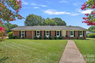 1600 Woodberry Road, Charlotte, NC 28212