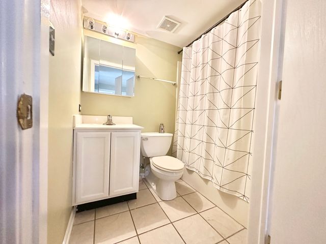 2738 S Wentworth Avenue 5F, Chicago, IL 60616