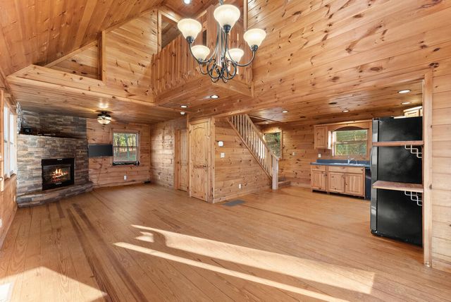 234 Old Indian Trail, Blue Ridge, GA 30513