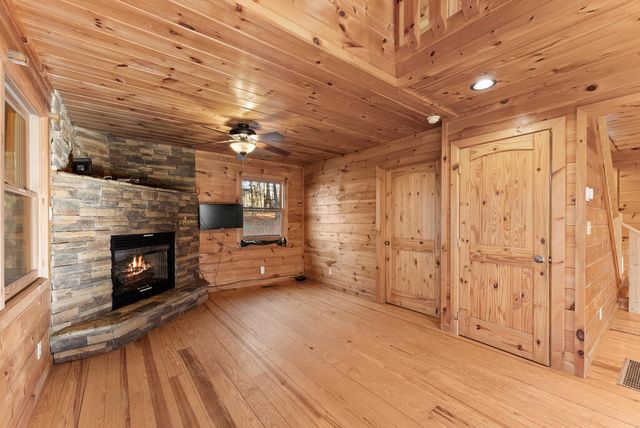 234 Old Indian Trail, Blue Ridge, GA 30513