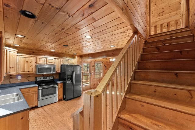 234 Old Indian Trail, Blue Ridge, GA 30513