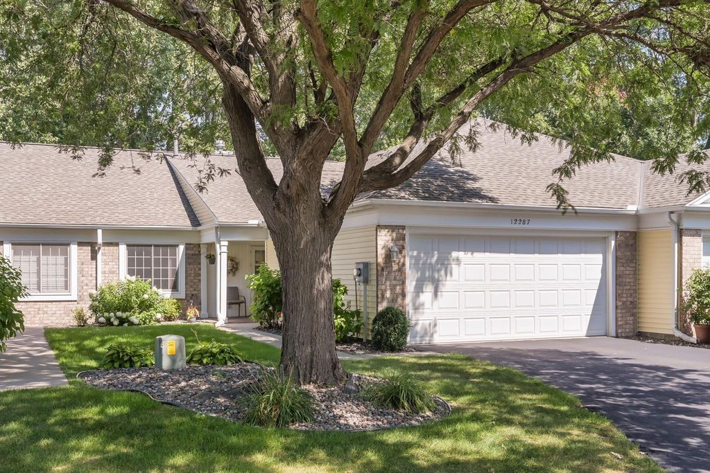 12287 Killdeer Street NW, Coon Rapids, MN 55448