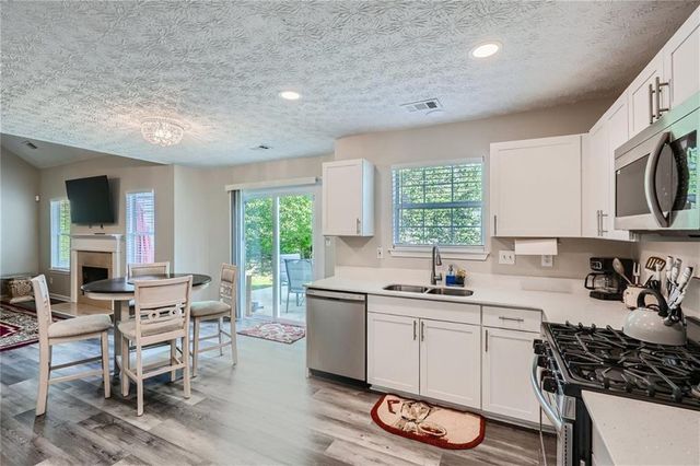 3370 Flagstone Trace, Ellenwood, GA 30294