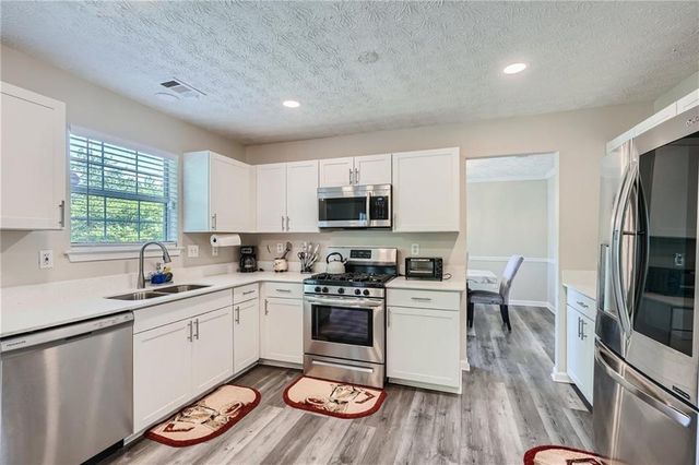 3370 Flagstone Trace, Ellenwood, GA 30294