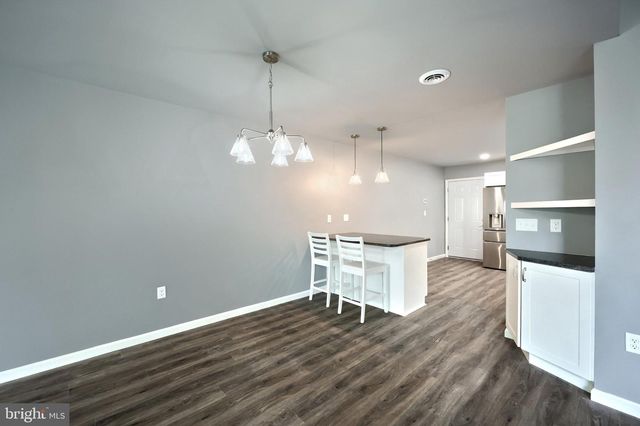 2176 BAYBERRY LN, York, PA 17403