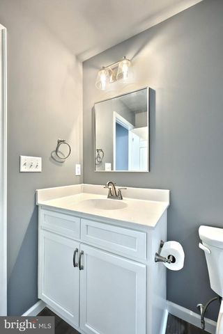 2176 BAYBERRY LN, York, PA 17403