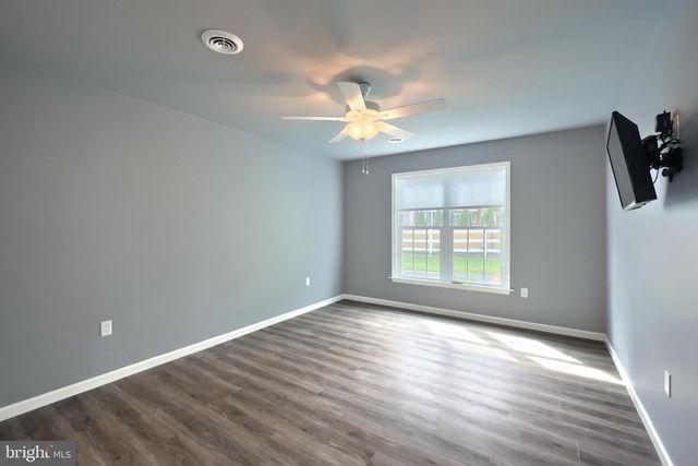 2176 BAYBERRY LN, York, PA 17403