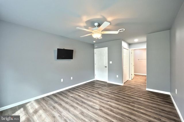 2176 BAYBERRY LN, York, PA 17403