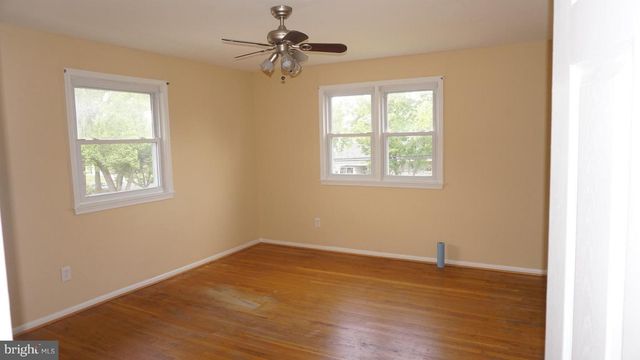 8105 LEGATION RD, New Carrollton, MD 20784