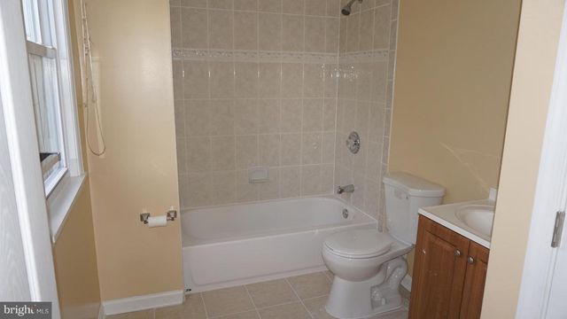 8105 LEGATION RD, New Carrollton, MD 20784