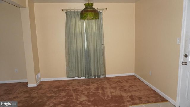 8105 LEGATION RD, New Carrollton, MD 20784