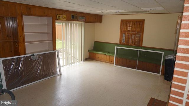 8105 LEGATION RD, New Carrollton, MD 20784