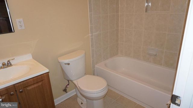 8105 LEGATION RD, New Carrollton, MD 20784