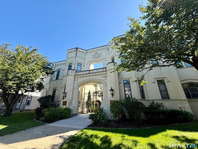 869 Orange Street 7W, New Haven, CT 06511